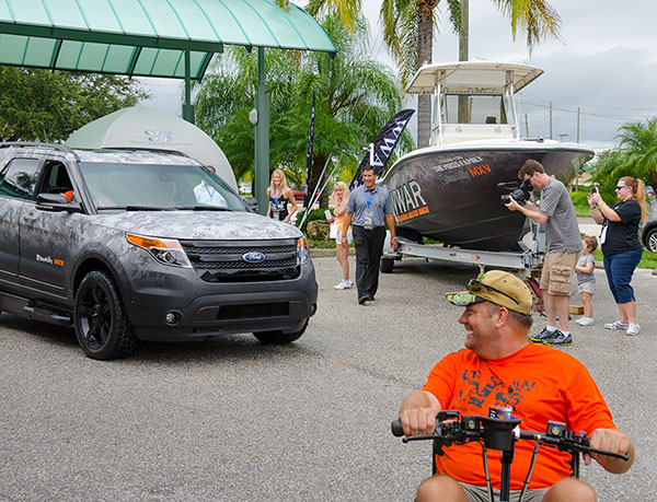 WWAR-event-suv-and-boat-2015